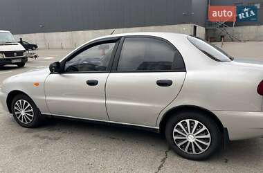 Седан Daewoo Lanos 2006 в Вишневому