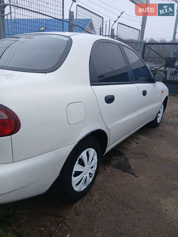 Седан Daewoo Lanos 2008 в Житомирі