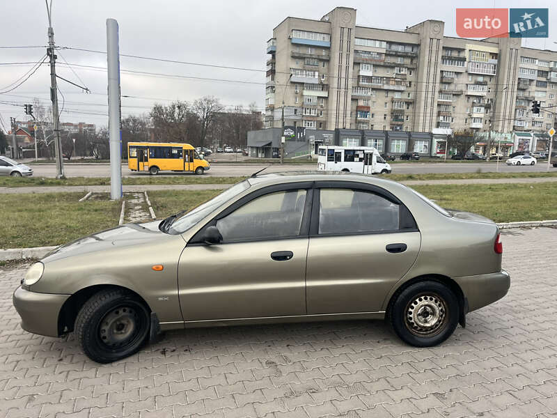Седан Daewoo Lanos 2005 в Сумах