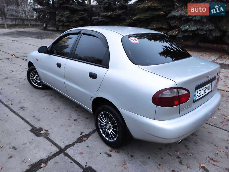 Седан Daewoo Lanos 2003 в Днепре