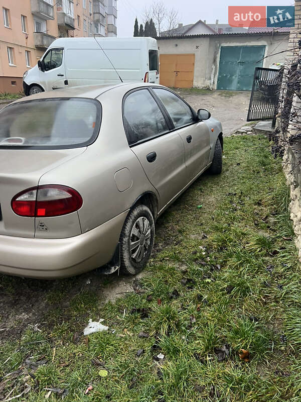 Седан Daewoo Lanos 2008 в Збараже
