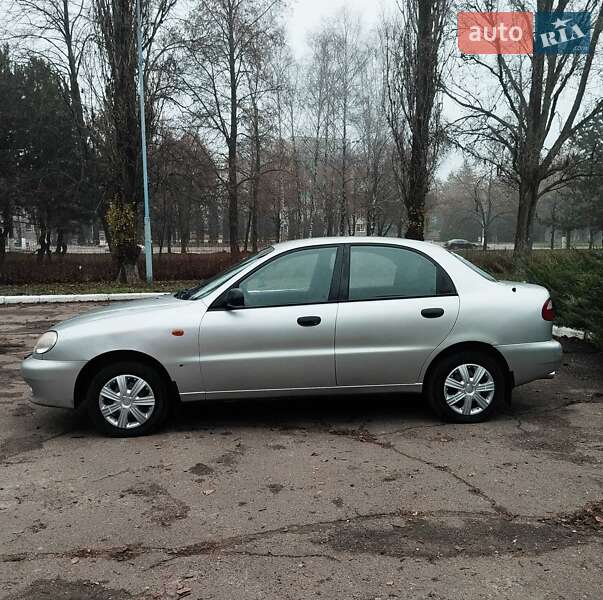 Седан Daewoo Lanos 2002 в Кропивницком