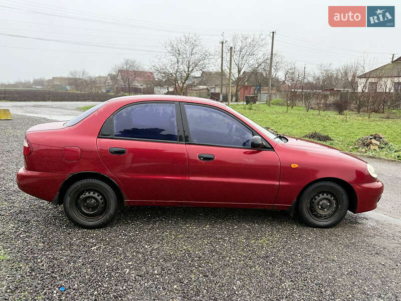 Седан Daewoo Lanos 2006 в Новом Буге