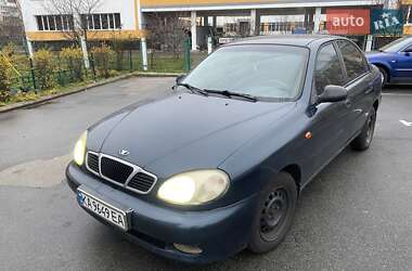 Седан Daewoo Lanos 2002 в Киеве