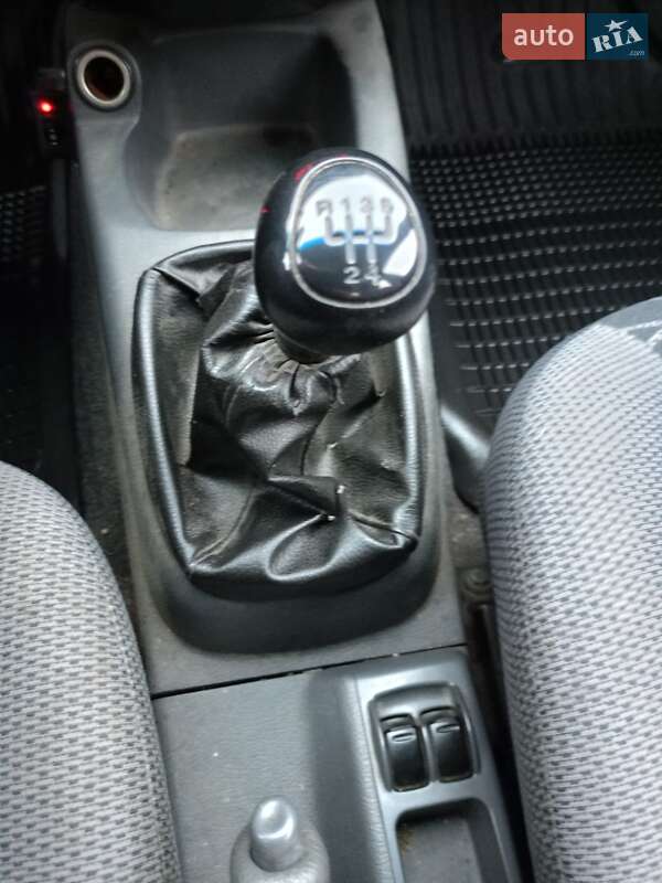 Седан Daewoo Lanos 2004 в Киеве фото 11 Седан Daewoo Lanos 2004 в Киеве