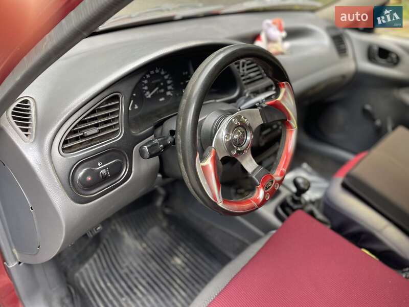 Седан Daewoo Lanos 2005 в Ужгороді