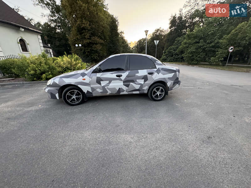 Седан Daewoo Lanos 2011 в Дніпрі