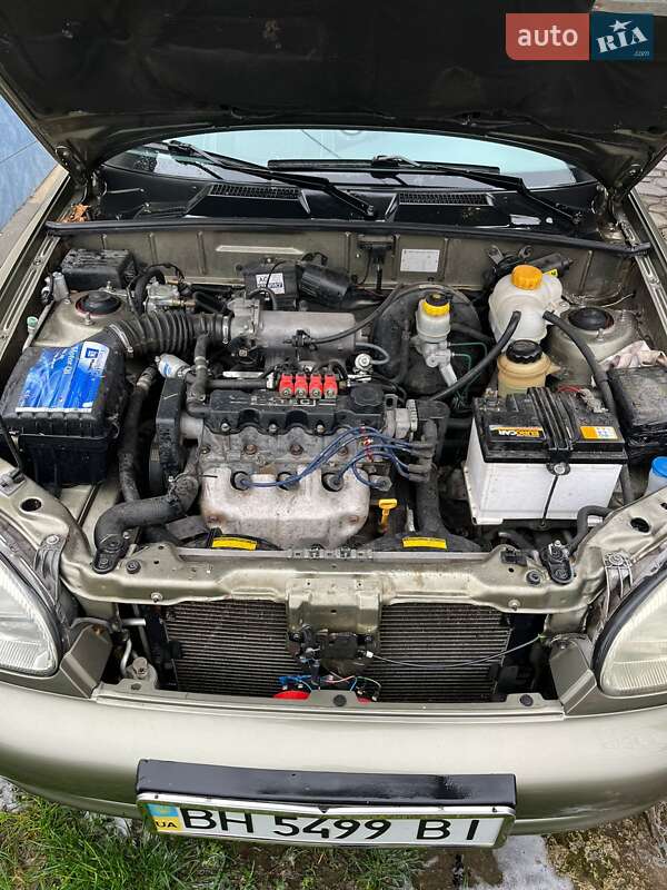 Седан Daewoo Lanos 2007 в Окнах