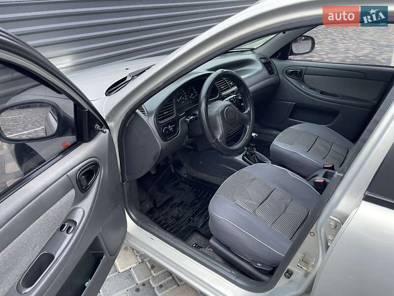 Седан Daewoo Lanos 2009 в Николаеве