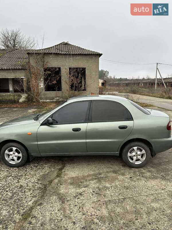 Седан Daewoo Lanos 2008 в Славуте