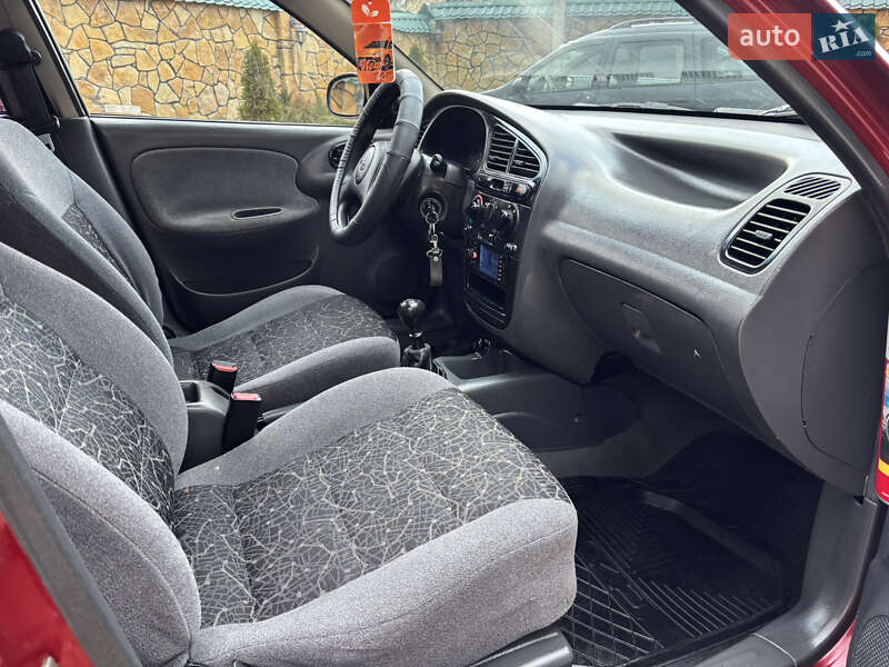 Седан Daewoo Lanos 2006 в Могилев-Подольске