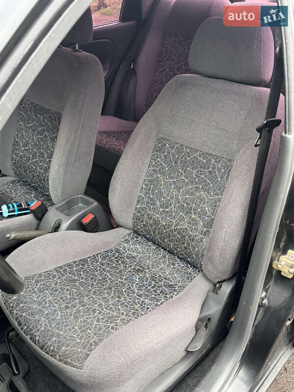 Седан Daewoo Lanos 2010 в Кривом Роге