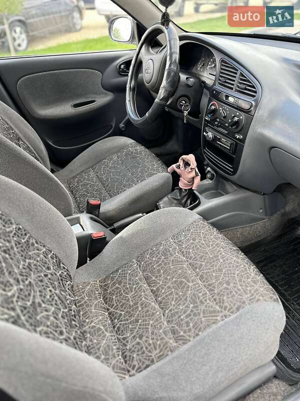 Седан Daewoo Lanos 2008 в Шумске