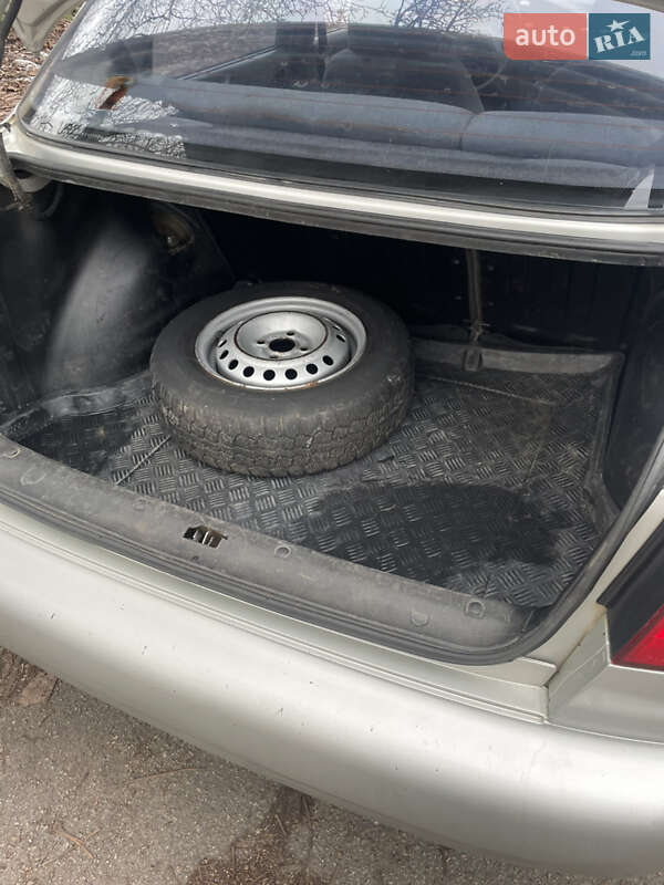 Седан Daewoo Lanos 2004 в Запорожье