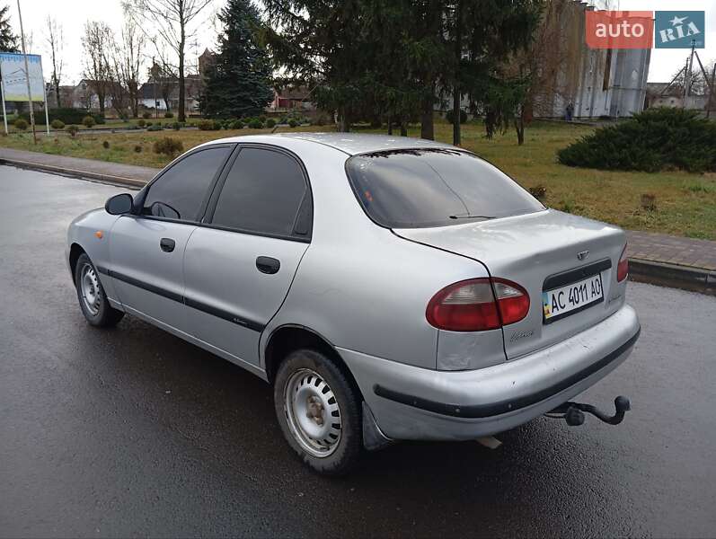 Седан Daewoo Lanos 2008 в Голобах