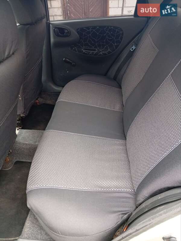 Седан Daewoo Lanos 2004 в Богодухове