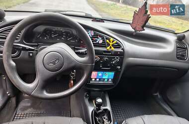 Седан Daewoo Lanos 1998 в Львове