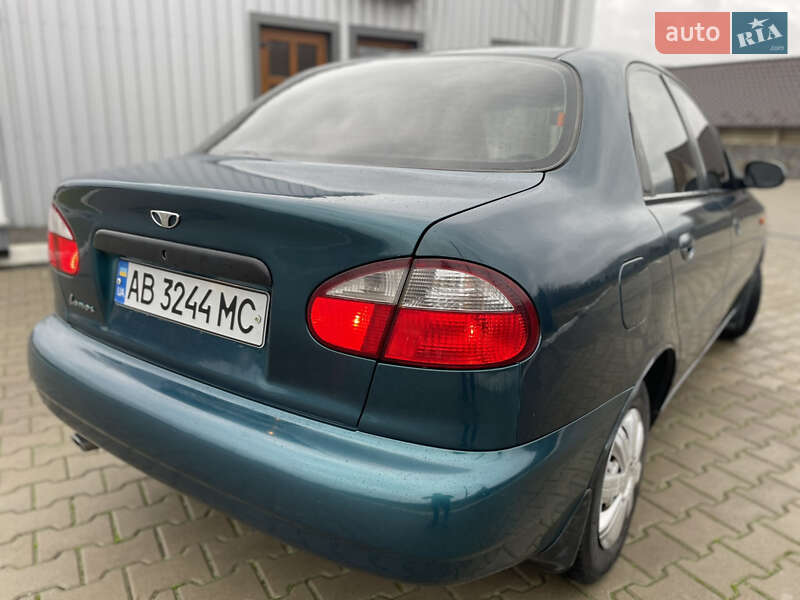 Седан Daewoo Lanos 2003 в Калиновке