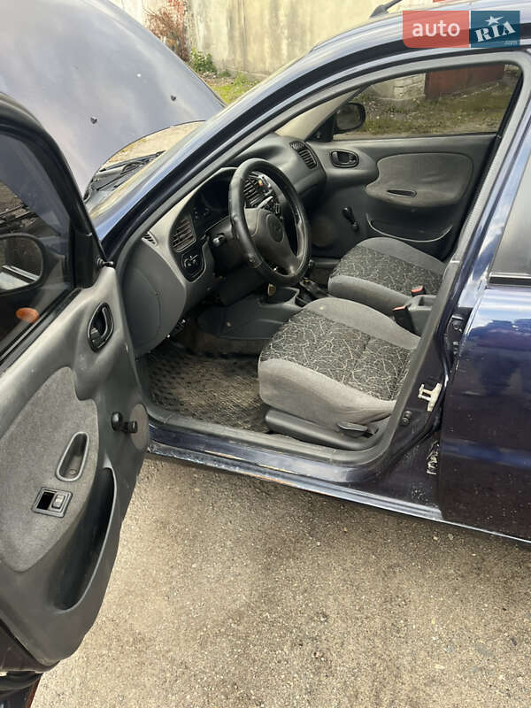 Седан Daewoo Lanos 2006 в Львове