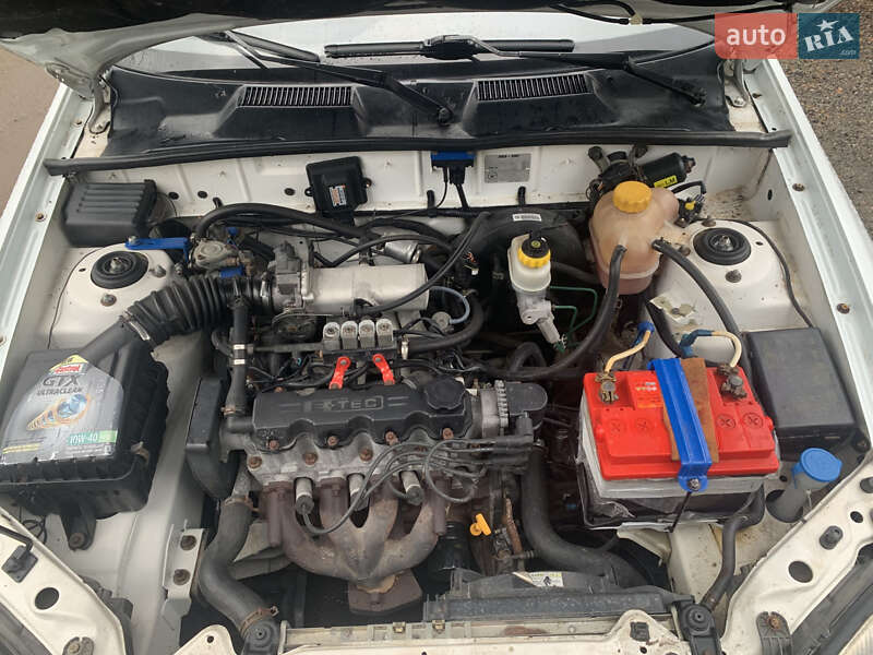 Седан Daewoo Lanos 2003 в Дніпрі фото 6 Седан Daewoo Lanos 2003 в Дніпрі