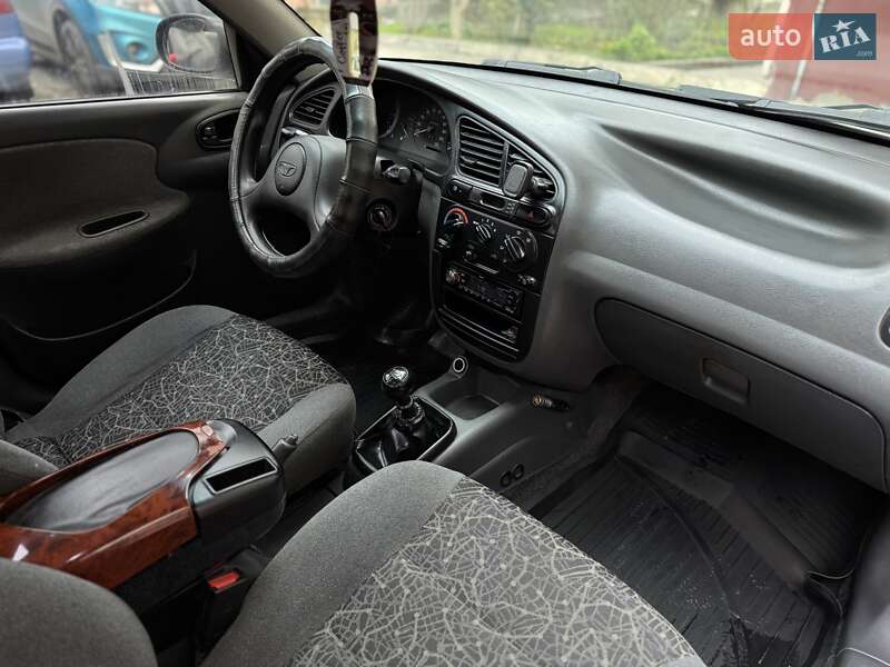 Седан Daewoo Lanos 2004 в Одессе