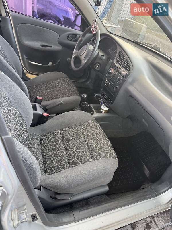 Седан Daewoo Lanos 2008 в Киеве