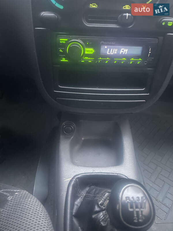 Седан Daewoo Lanos 2003 в Хмельницком