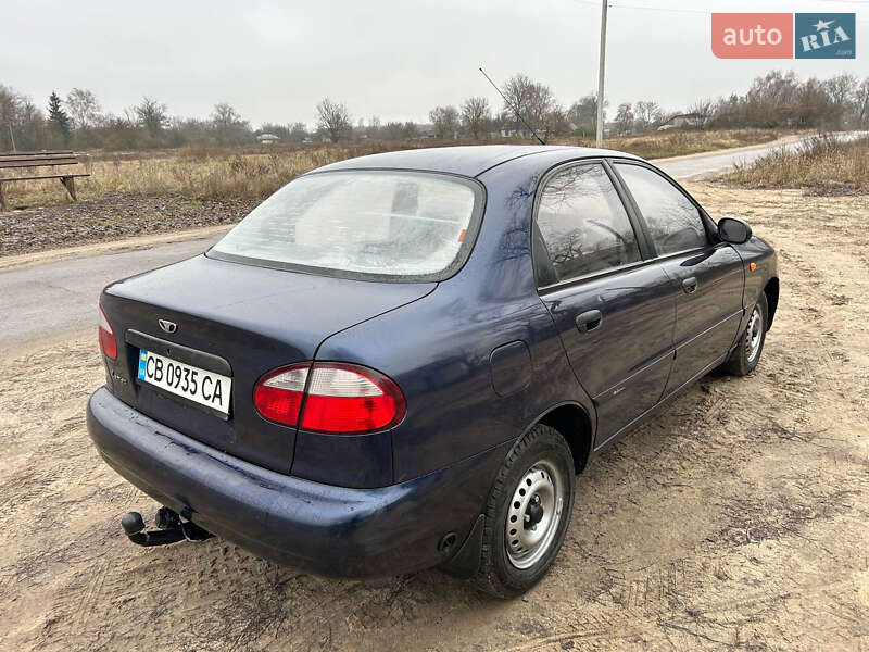 Седан Daewoo Lanos 2005 в Мене