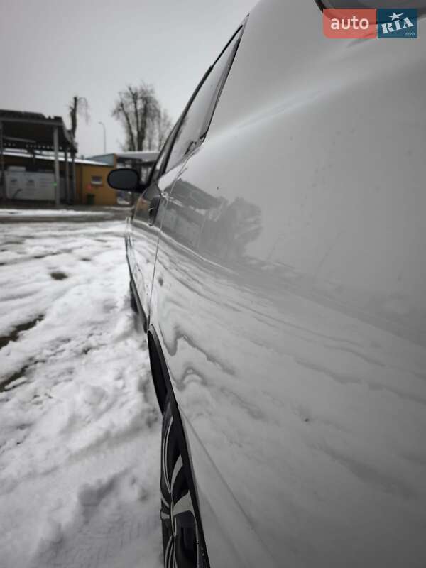 Седан Daewoo Lanos 2004 в Харькове