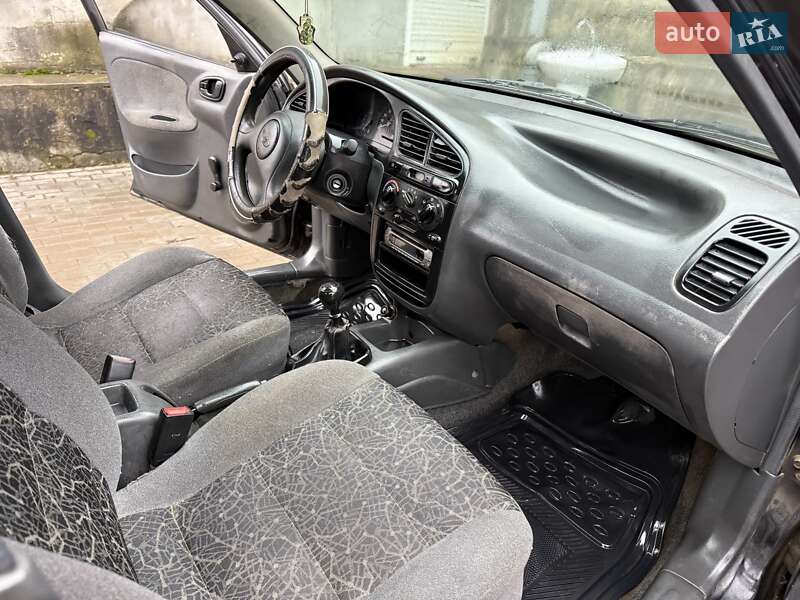 Седан Daewoo Lanos 2007 в Черновцах