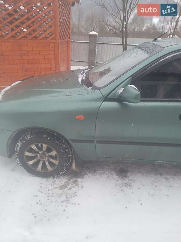 Седан Daewoo Lanos 2009 в Івано-Франківську