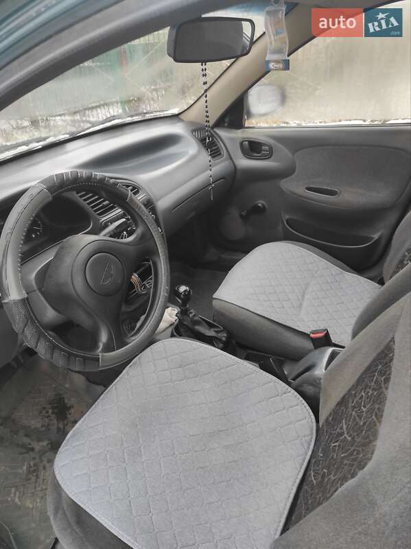 Седан Daewoo Lanos 2005 в Старокостянтинові
