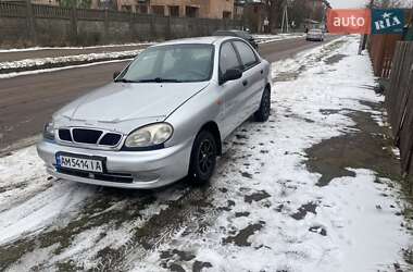 Седан Daewoo Lanos 2000 в Коростене