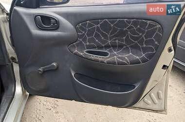 Седан Daewoo Lanos 2003 в Кременчуге