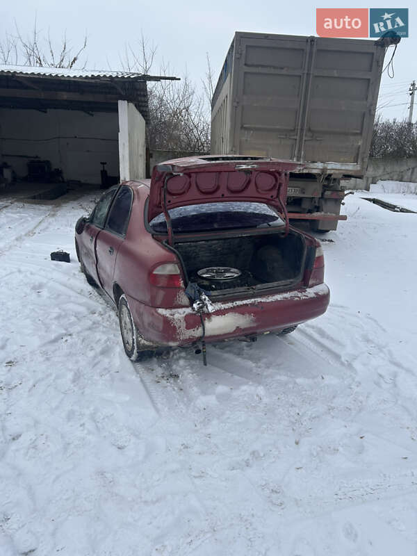 Седан Daewoo Lanos 2004 в Лановцах