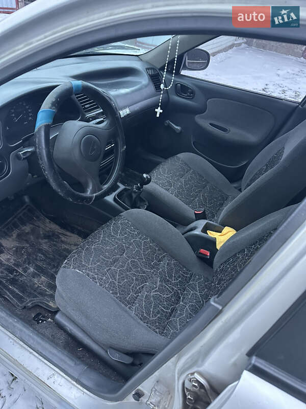 Седан Daewoo Lanos 2007 в Сарнах