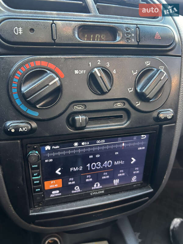 Седан Daewoo Lanos 2003 в Сумах