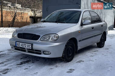 Седан Daewoo Lanos 2002 в Дніпрі