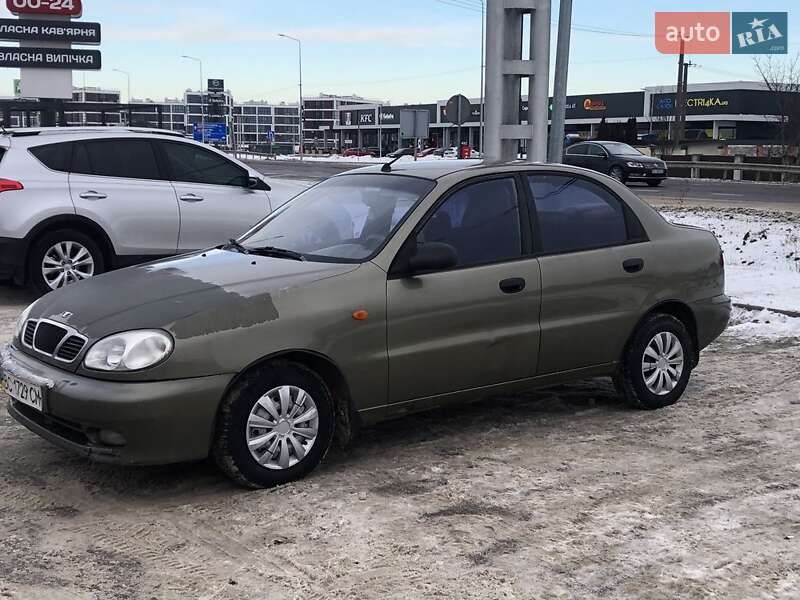 Седан Daewoo Lanos 2004 в Львове