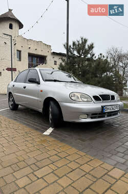 Седан Daewoo Lanos 2003 в Черноморске