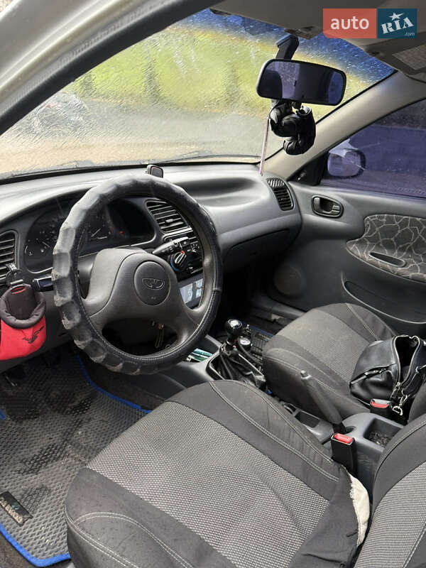 Седан Daewoo Lanos 2003 в Черноморске