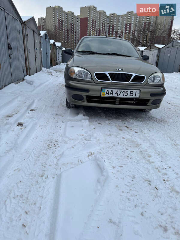 Седан Daewoo Lanos 2006 в Киеве