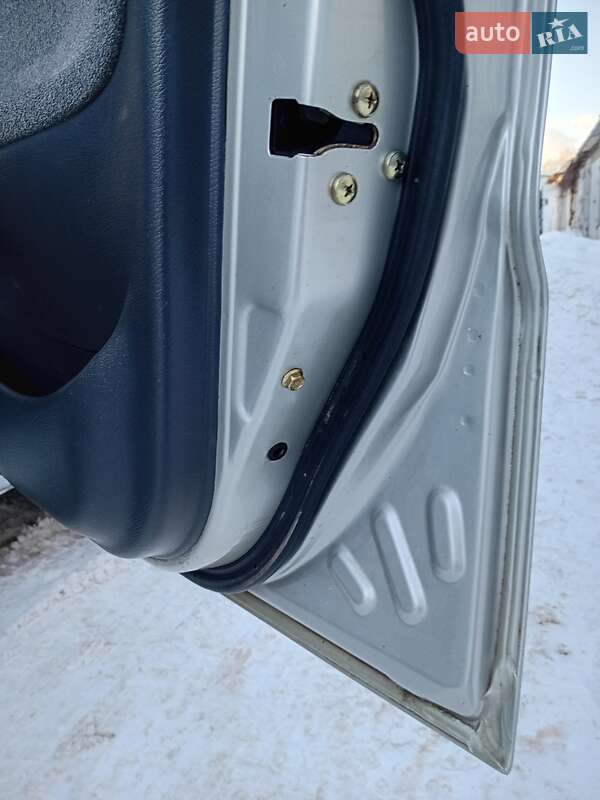 Седан Daewoo Lanos 2004 в Житомирі