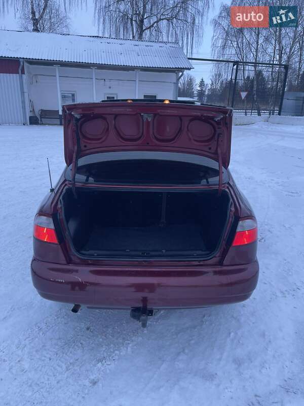 Седан Daewoo Lanos 2008 в Баре