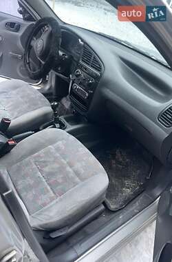 Седан Daewoo Lanos 2002 в Остроге