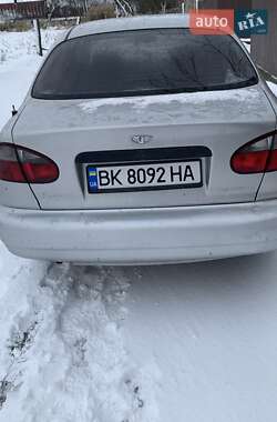 Седан Daewoo Lanos 2002 в Остроге