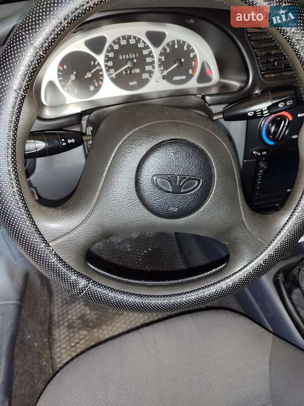 Хэтчбек Daewoo Lanos 2004 в Днепре