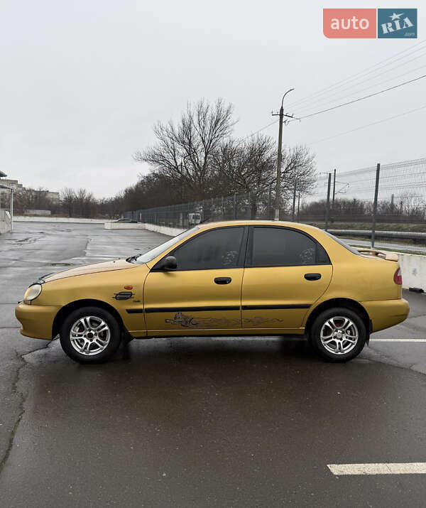 Седан Daewoo Lanos 2003 в Белгороде-Днестровском