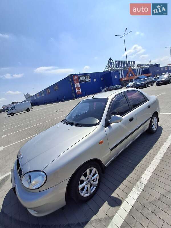 Седан Daewoo Lanos 2004 в Виннице