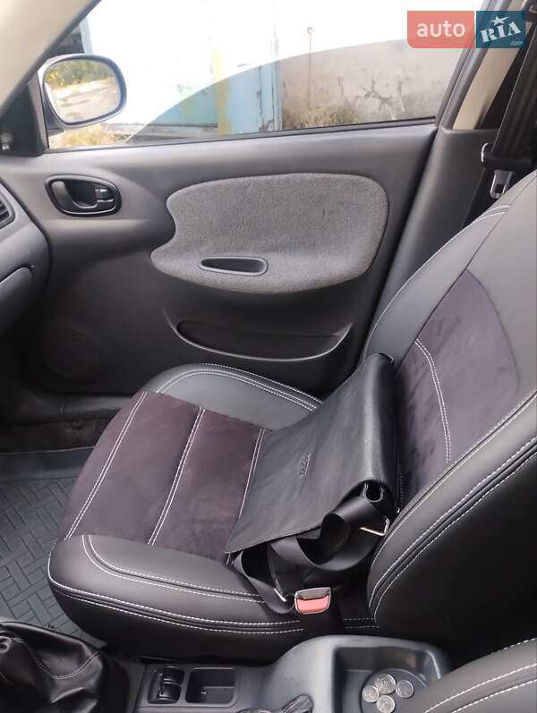 Седан Daewoo Lanos 2007 в Новомосковске